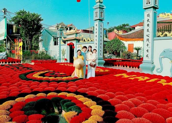 Tour Du Lịch Làng Hương Quảng Phú Cầu 1 Ngày